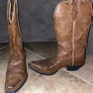 Women’s cowboy boots Justin